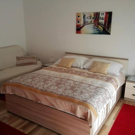 Apartmani Ivanka Stojcic Crikvenica Exterior foto
